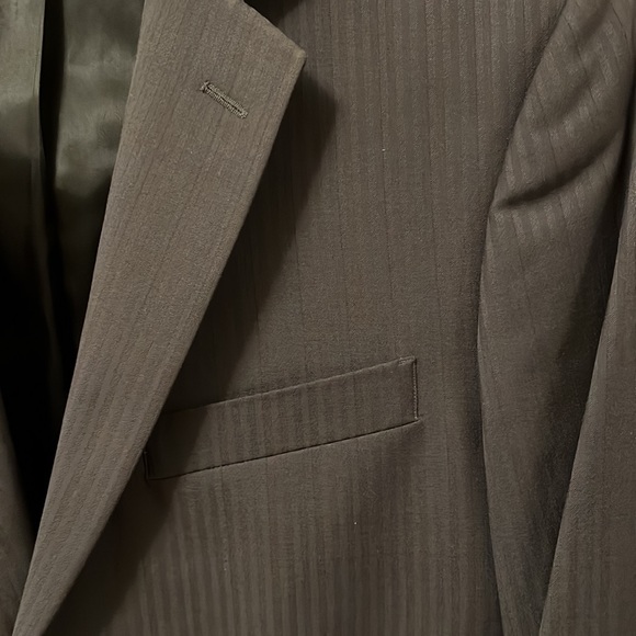 Dark gray suit coat - Picture 2 of 7